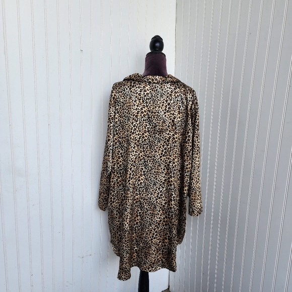 Avenue Body Collared Button Down Sleep Shirt Night Pajamas Satin Leopard 18/ 20 - Picture 7 of 11